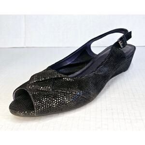 Vaneli Black Slingback Peep Toe Wedge Heel Adjustable Buckled Strap‎ Size 8N